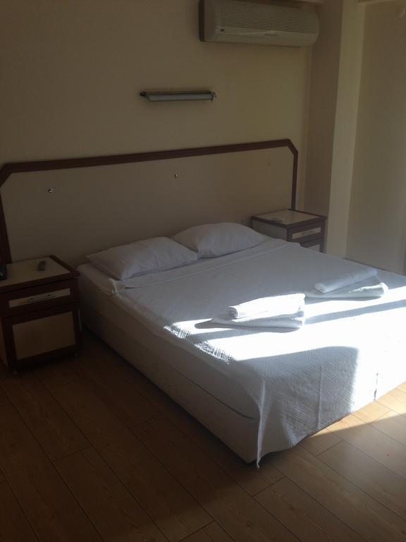 Zeytin Apart Hotel Çeşme Exteriör bild